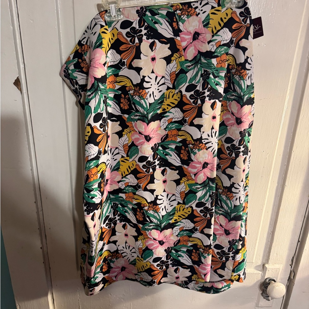 Floral Women's Skirt - Multicolor